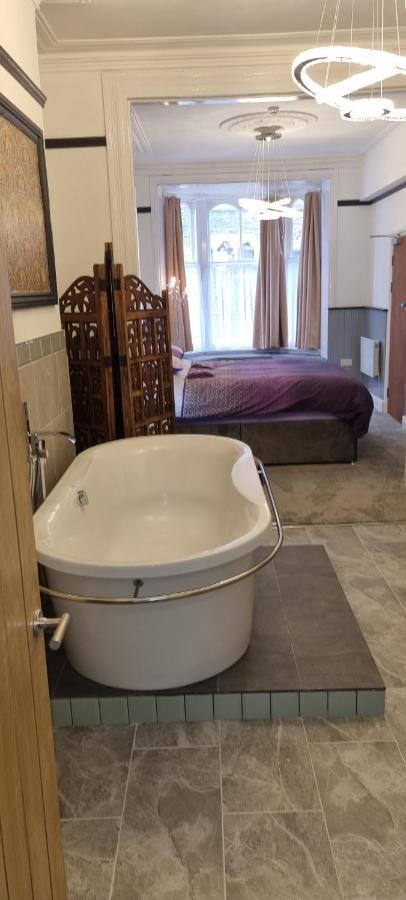 Rooms By Maes Y Mor Town Centre Αμπερίστγουιθ Εξωτερικό φωτογραφία